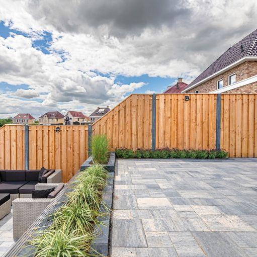 Tuinscherm Zwarte Woud, douglas, RVS-geschroefd, 21-planks (19+2) 180 x 180 cm