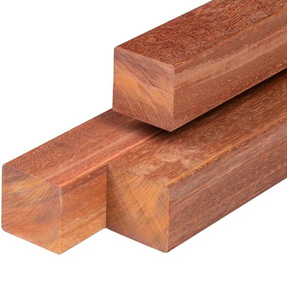 Angelim Vermelho paal 6,5 x 6,5 x 400 cm geschaafd, ongepunt, 4 ronde hoeken