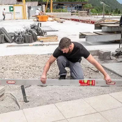 SOLA Strijklat met libel en handgreep SLG 2 200 cm